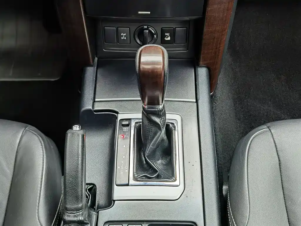 Toyota Prado 2017 — фото 13