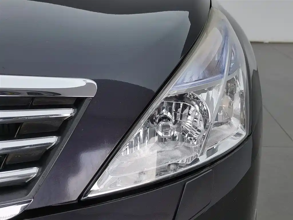 Nissan Teana 2010