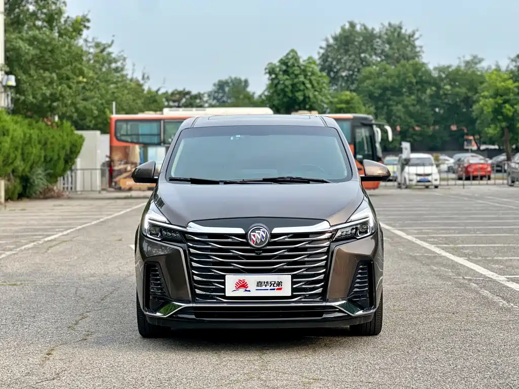 Buick GL8 2023