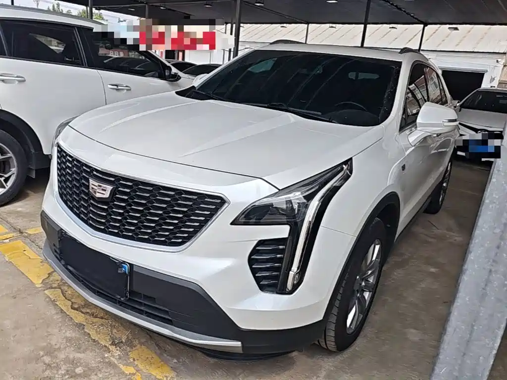 Cadillac XT4 2020 — фото 1