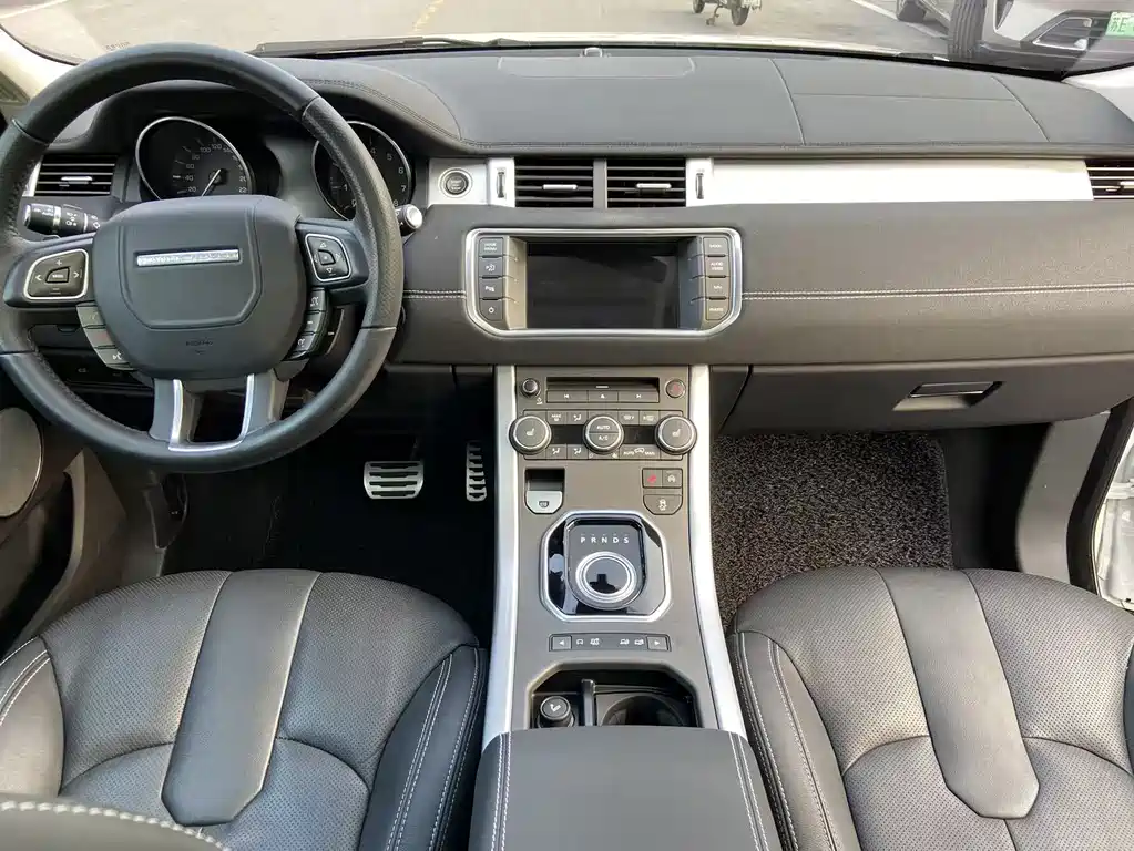 Land Rover Evoque 2015 — фото 13