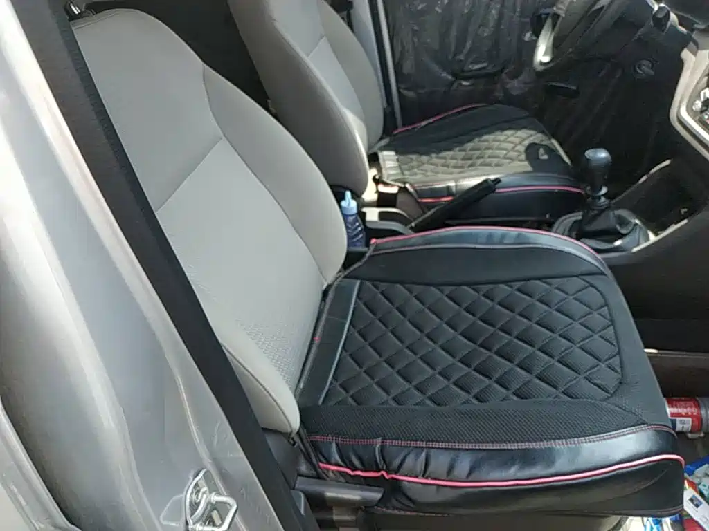 Wuling Hongguang V 2021 — фото 25