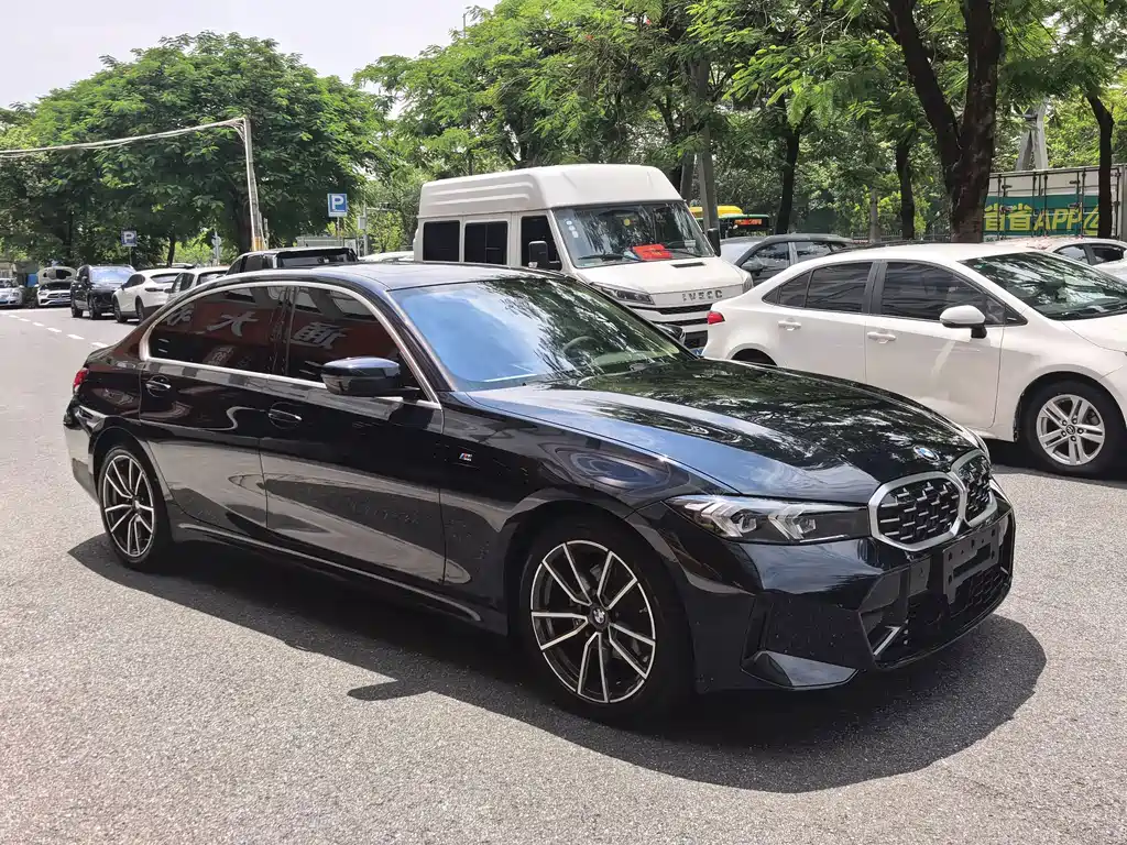 BMW 3 Series 2025