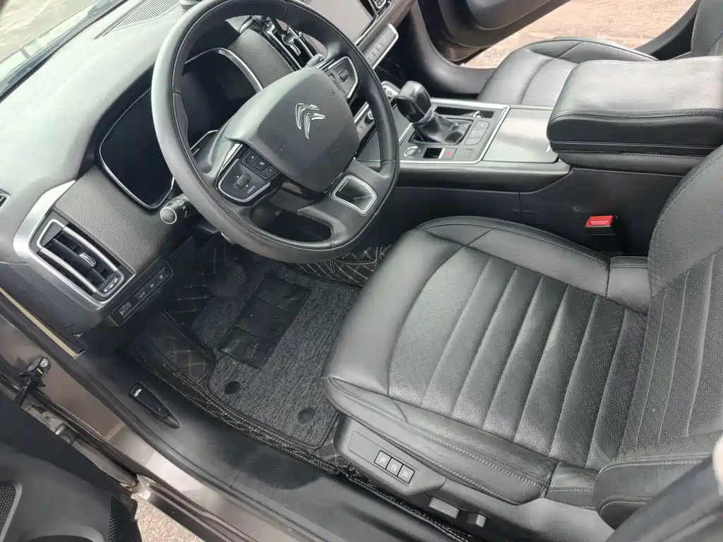 Citroën C6 2018 — фото 9
