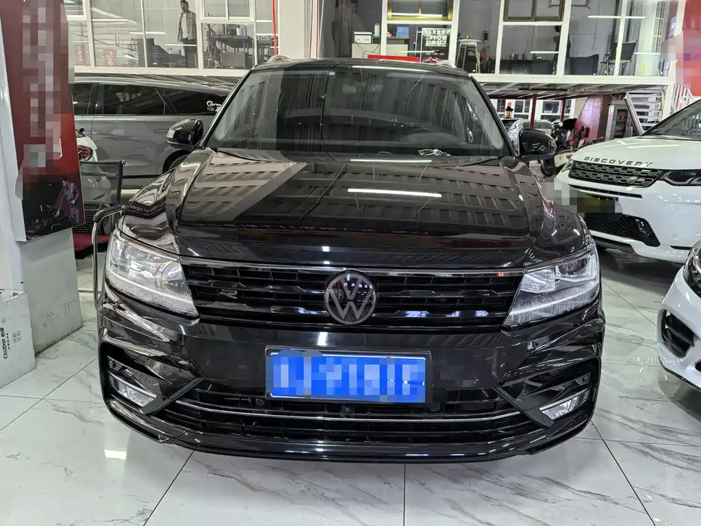 Volkswagen Tiguan L 2021 — фото 2