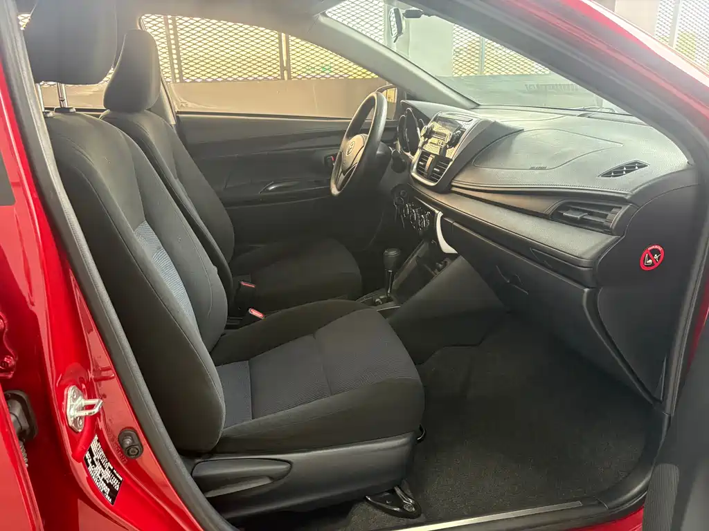 Toyota Yaris L 2017 — фото 4
