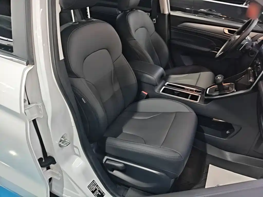 Haval M6 2023 — фото 25