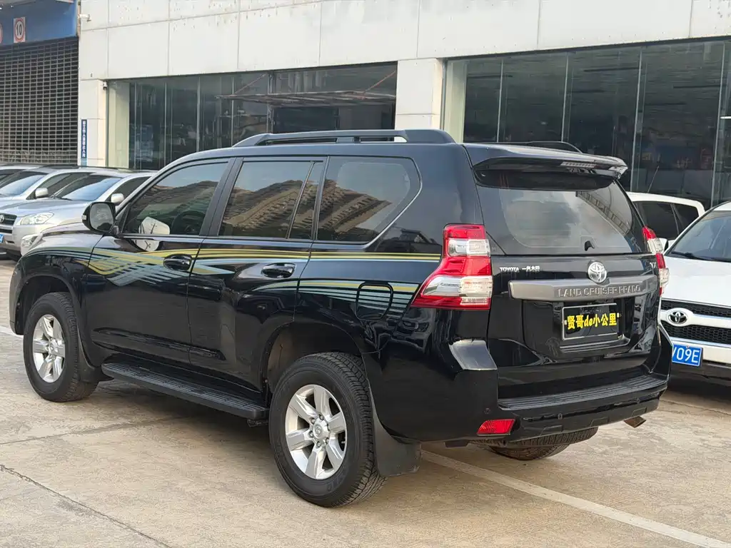 Toyota Prado 2016 — фото 3