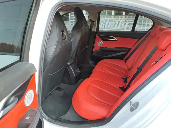 BMW 1 Series 2021