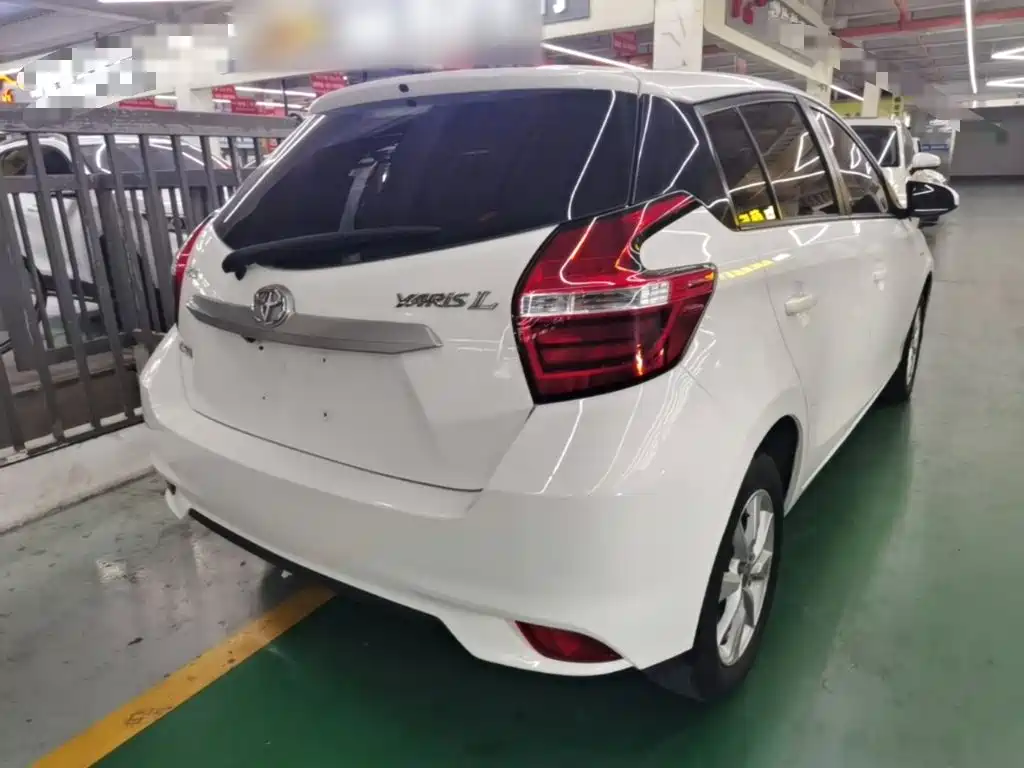 Toyota Yaris L 2017