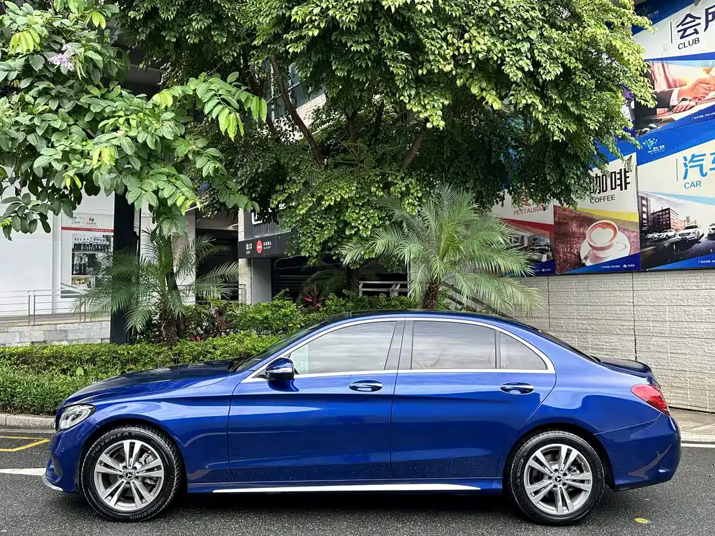 Mercedes-Benz C-Class 2018 — фото 7