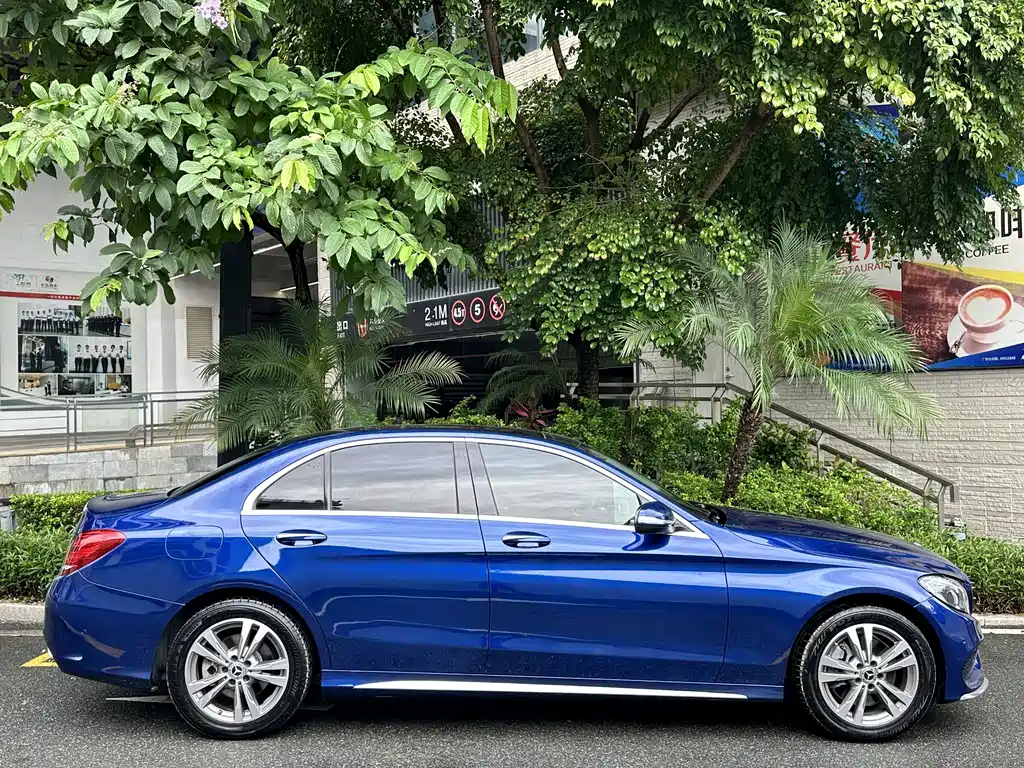 Mercedes-Benz C-Class 2018 — фото 8