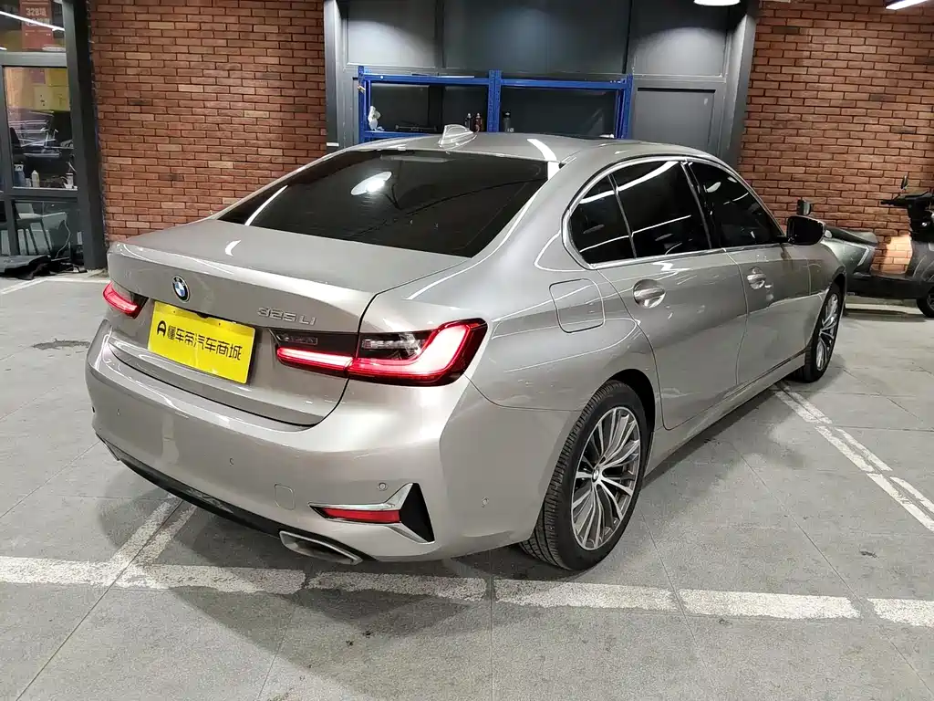 BMW 3 Series 2019