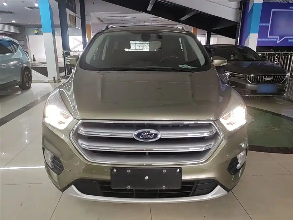 Ford Kuga 2017 — фото 3