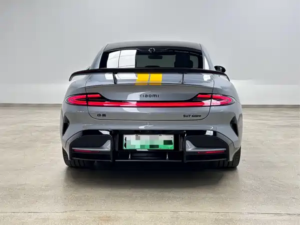 Xiaomi SU7 Ultra 2025