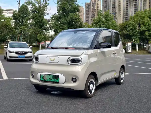 Wuling Hongguang MINIEV 2025
