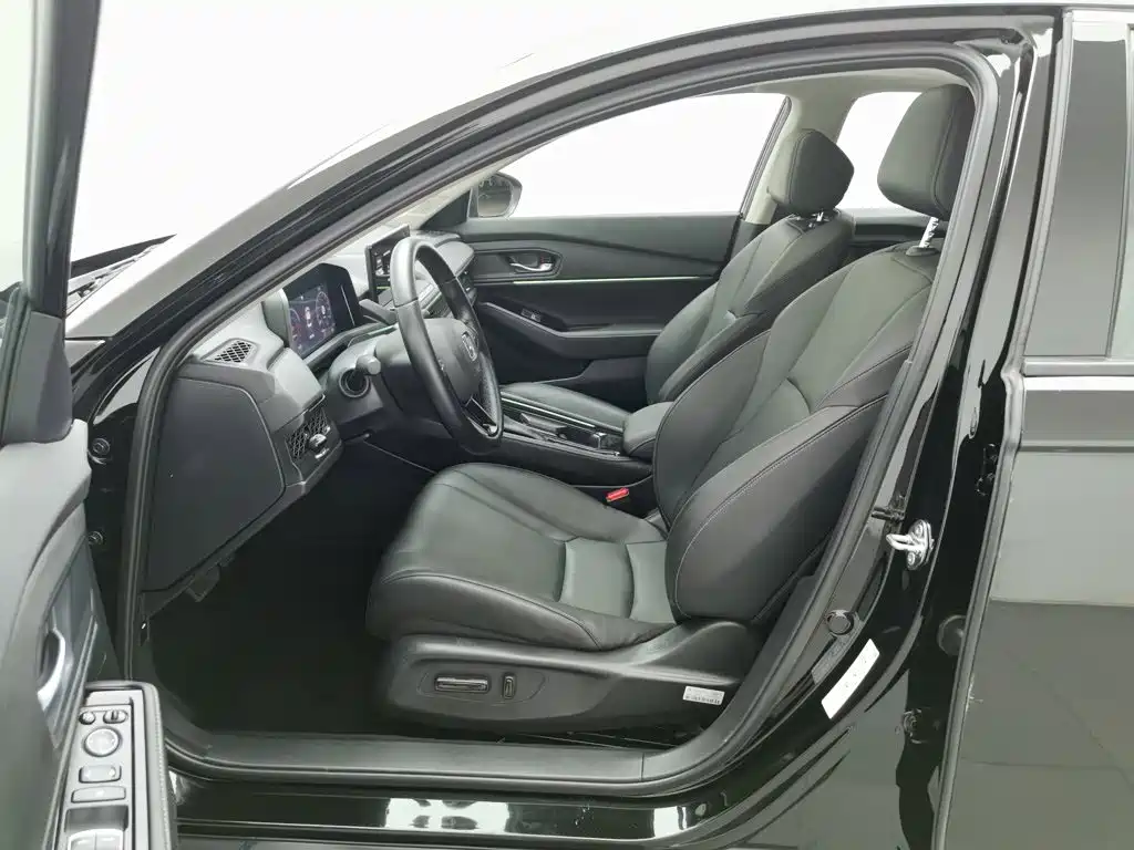 Honda Accord 2023 — фото 10