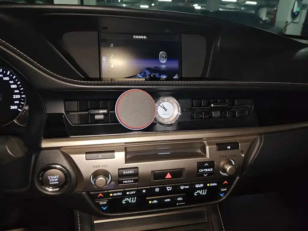 Lexus ES 2017