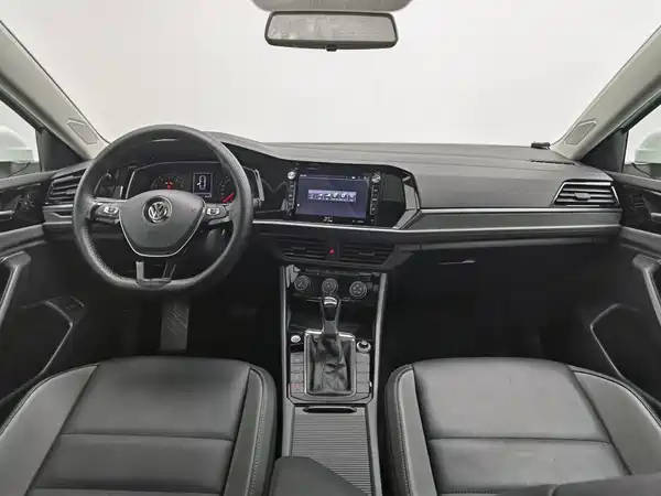 Volkswagen Sagitar 2019