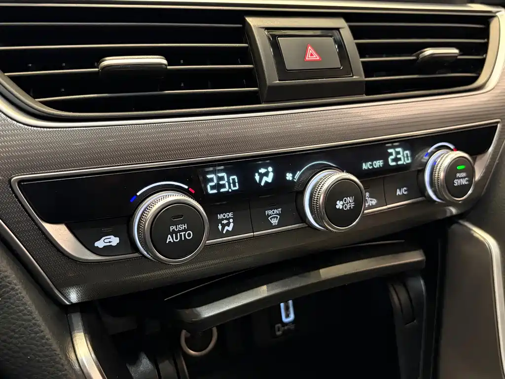 Honda Accord 2023 — фото 17