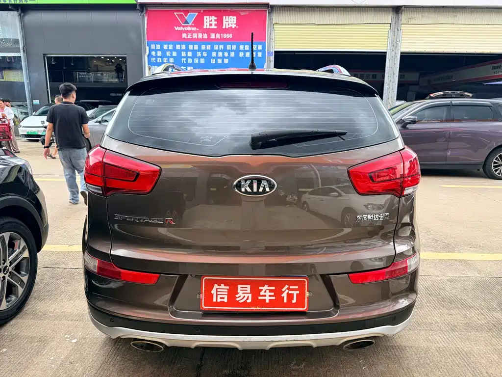 Kia Sportage 2015 — фото 13