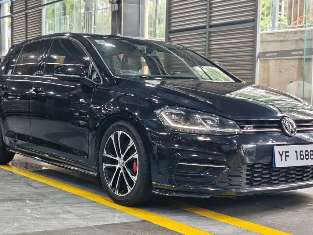 Volkswagen Golf 2020