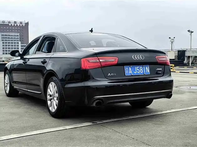 Audi A6L 2013 — фото 4