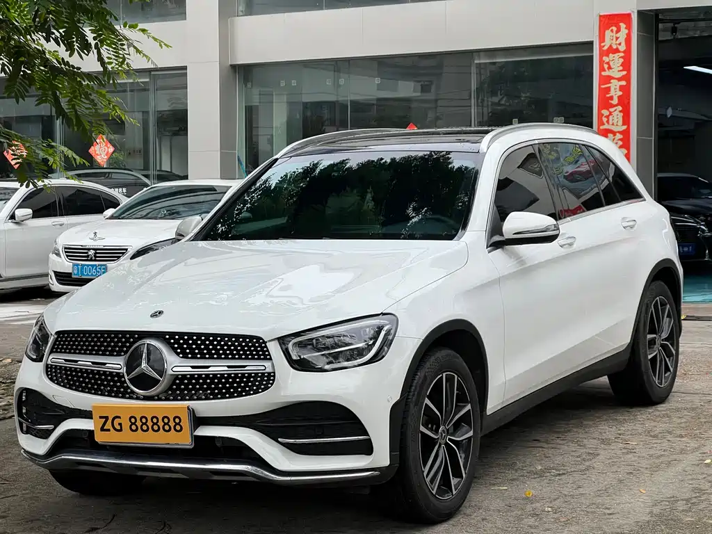 Mercedes-Benz GLC 2021 — фото 1