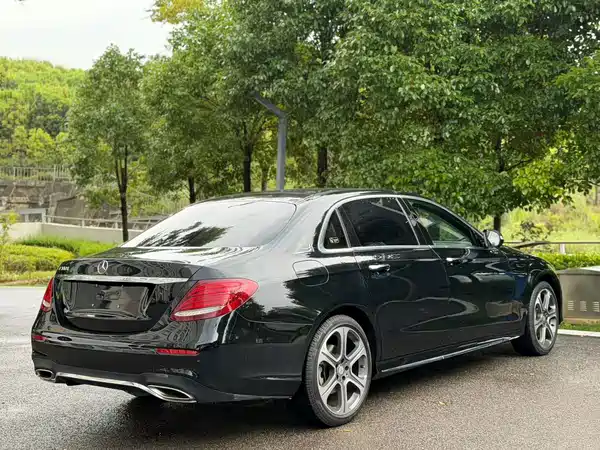 Mercedes-Benz E-Class 2017