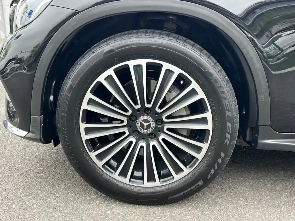 Mercedes-Benz GLC 2019 — фото 15