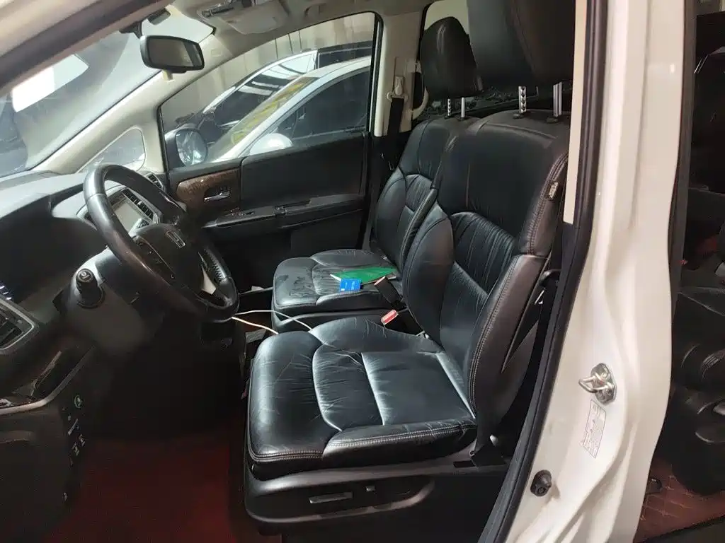 Honda Odyssey 2014 — фото 12