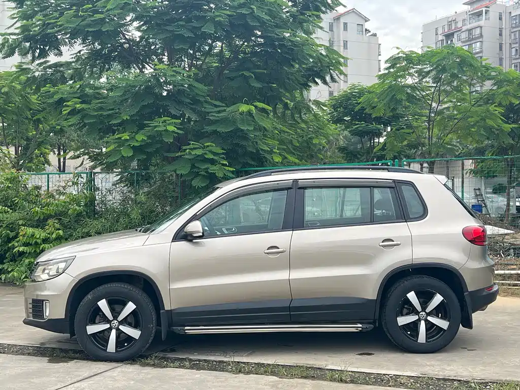 Volkswagen Tiguan 2014 — фото 3