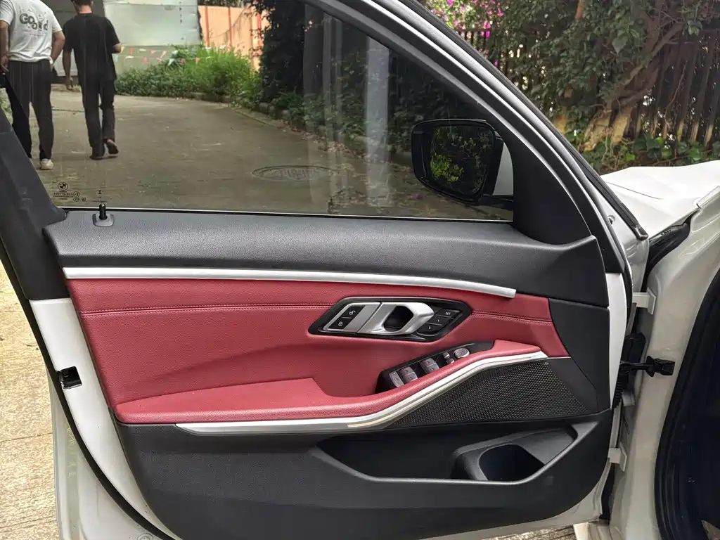 BMW 3 Series 2024