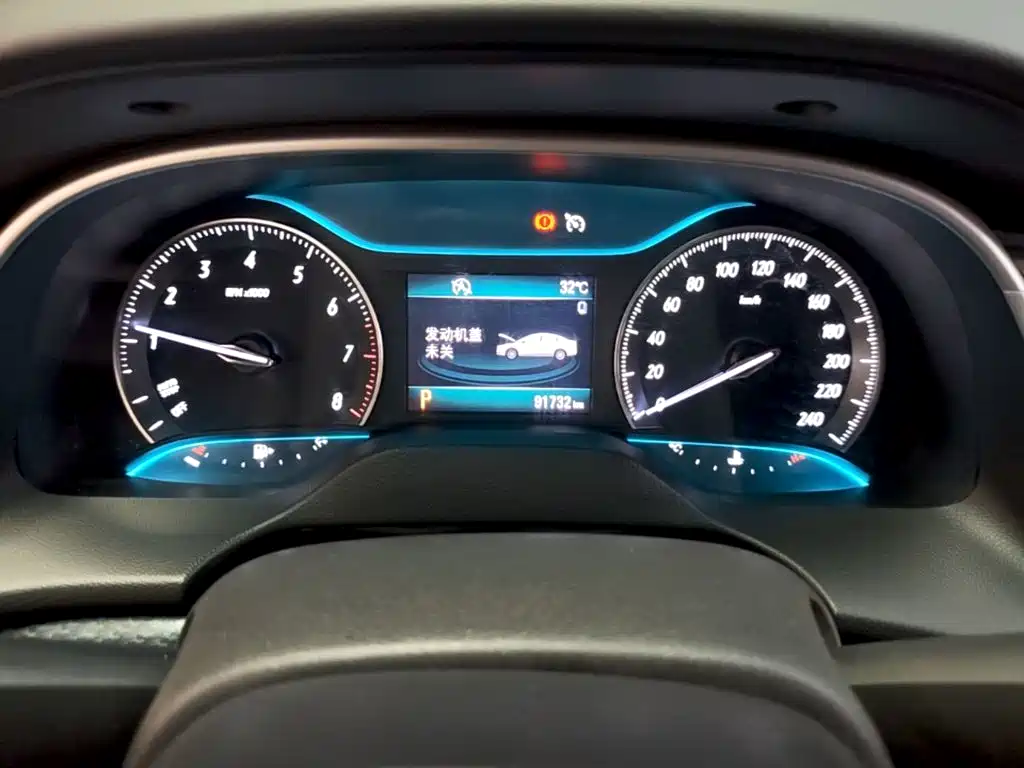 Buick Excelle GT 2015 — фото 12