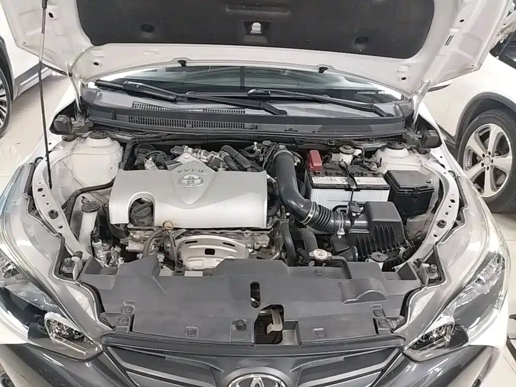 Toyota Yaris L 2020 — фото 20