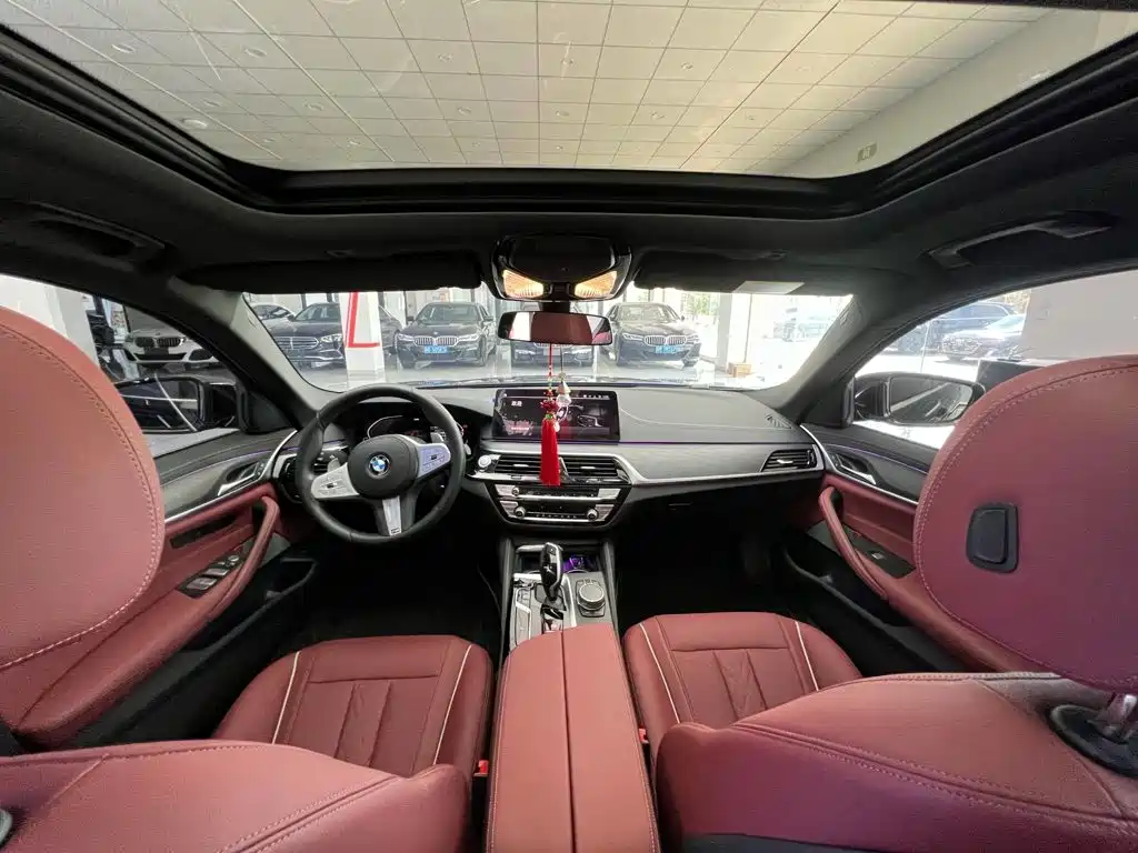 BMW 5 Series 2023