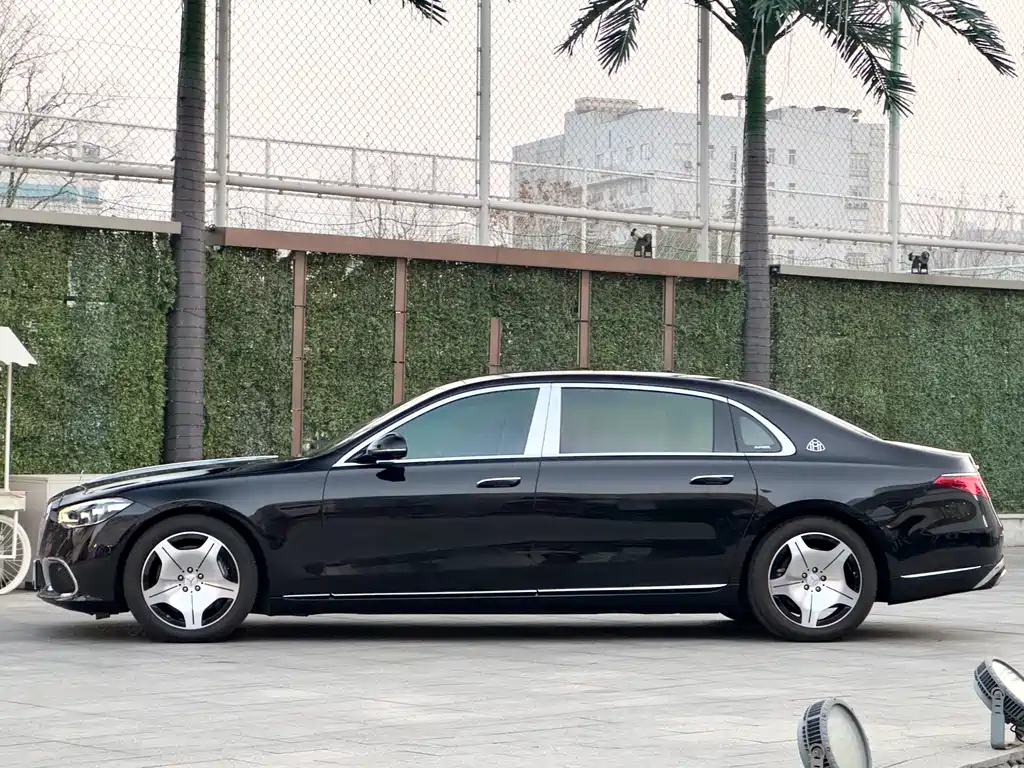 Mercedes-Benz S-Class 2025 — фото 7