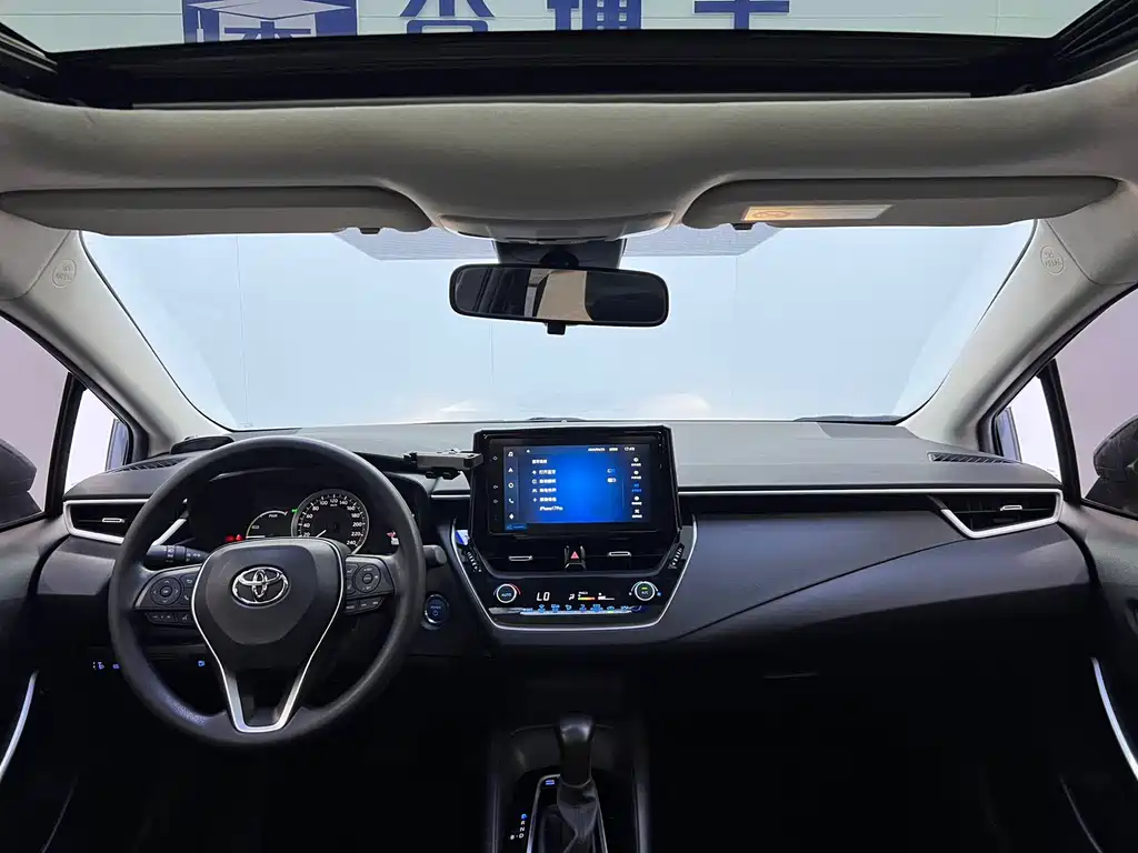 Toyota Corolla 2022 — фото 14