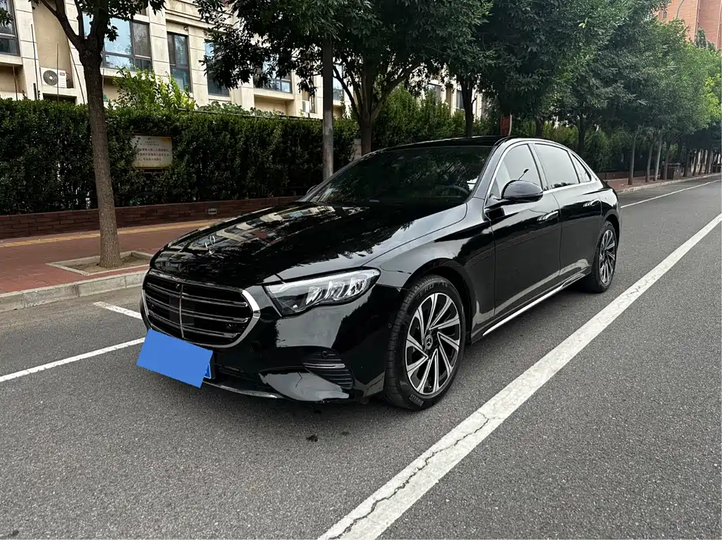 Mercedes-Benz E-Class 2025