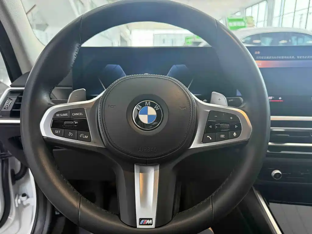 BMW 3 Series 2023 — фото 12
