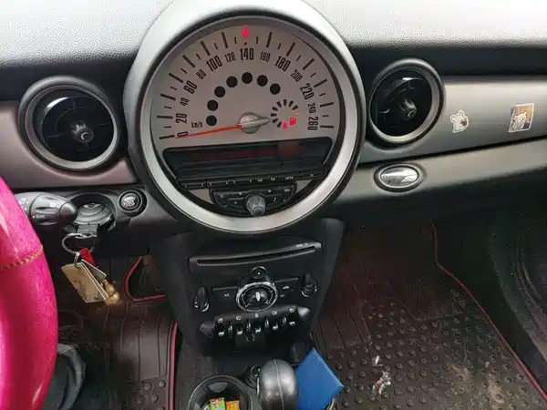 MINI 2011