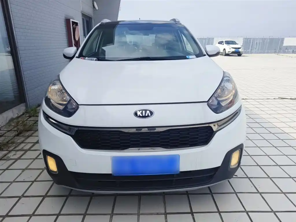 Kia KX3 2016 — фото 3
