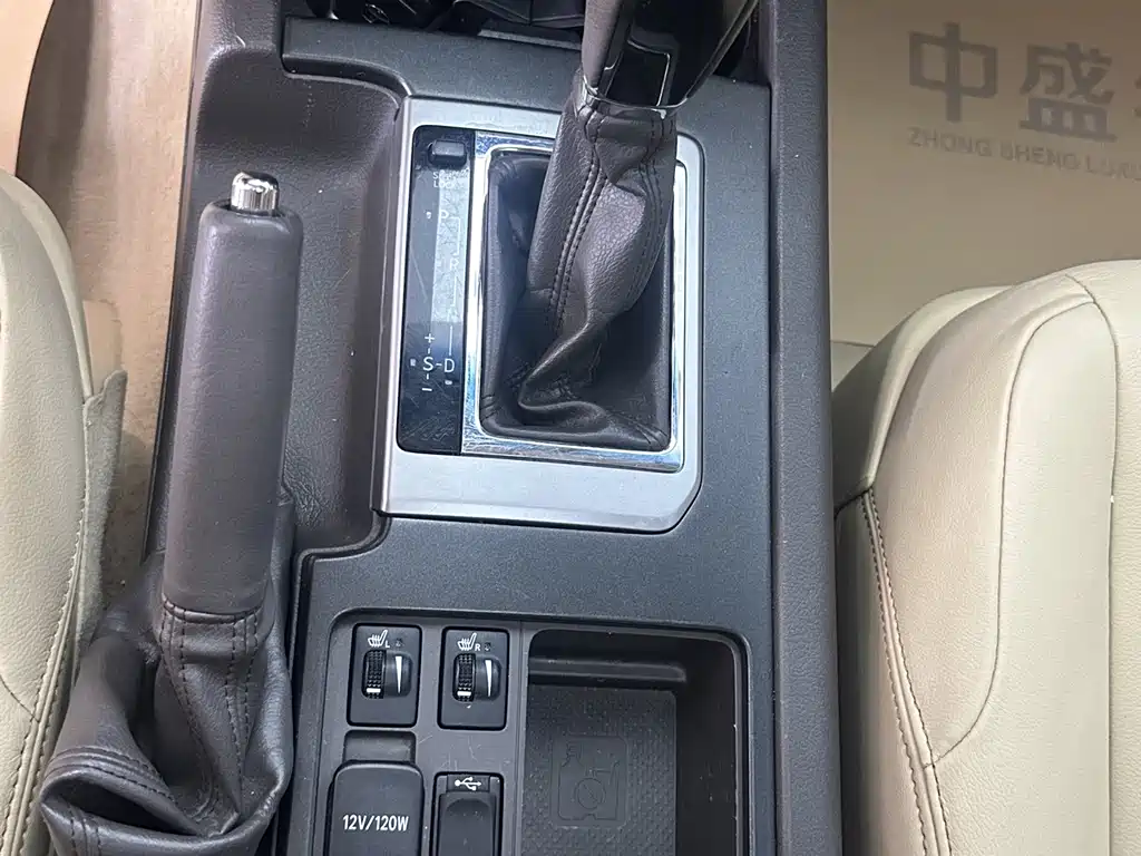 Toyota Prado 2017 — фото 16