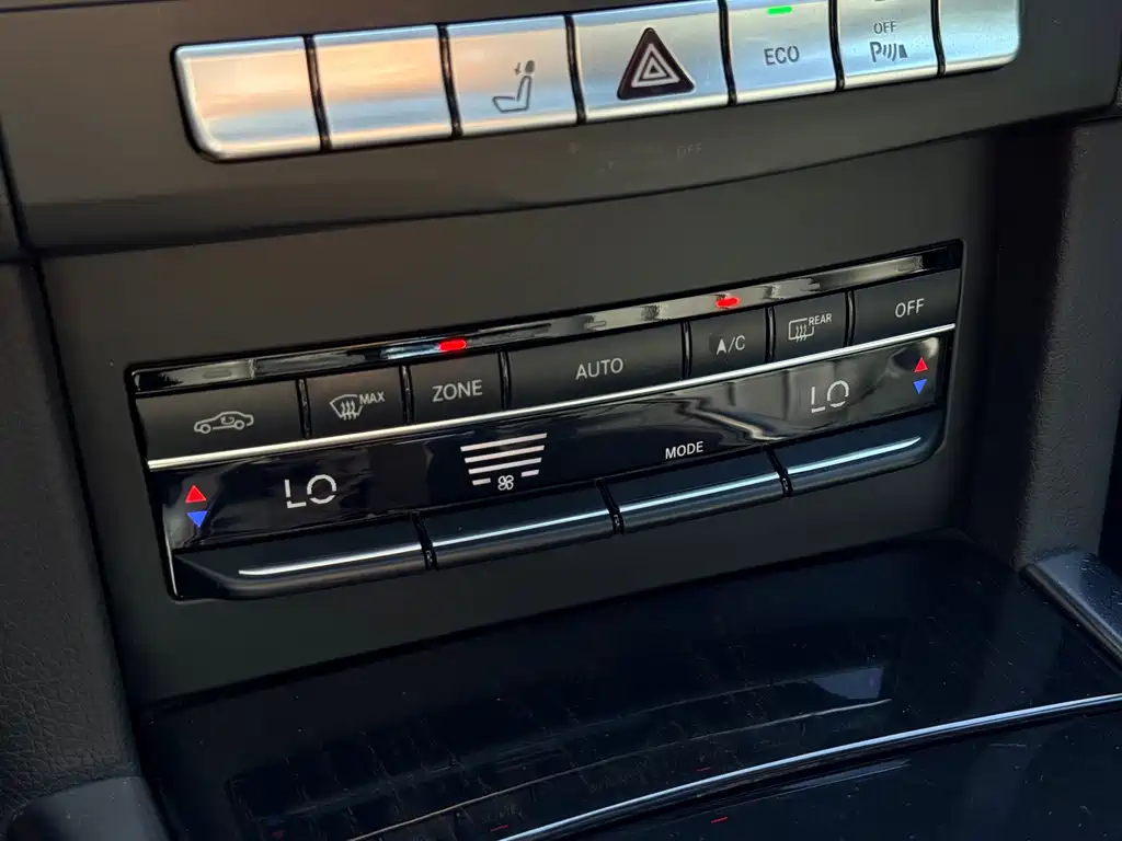 Mercedes-Benz E-Class 2015 — фото 33