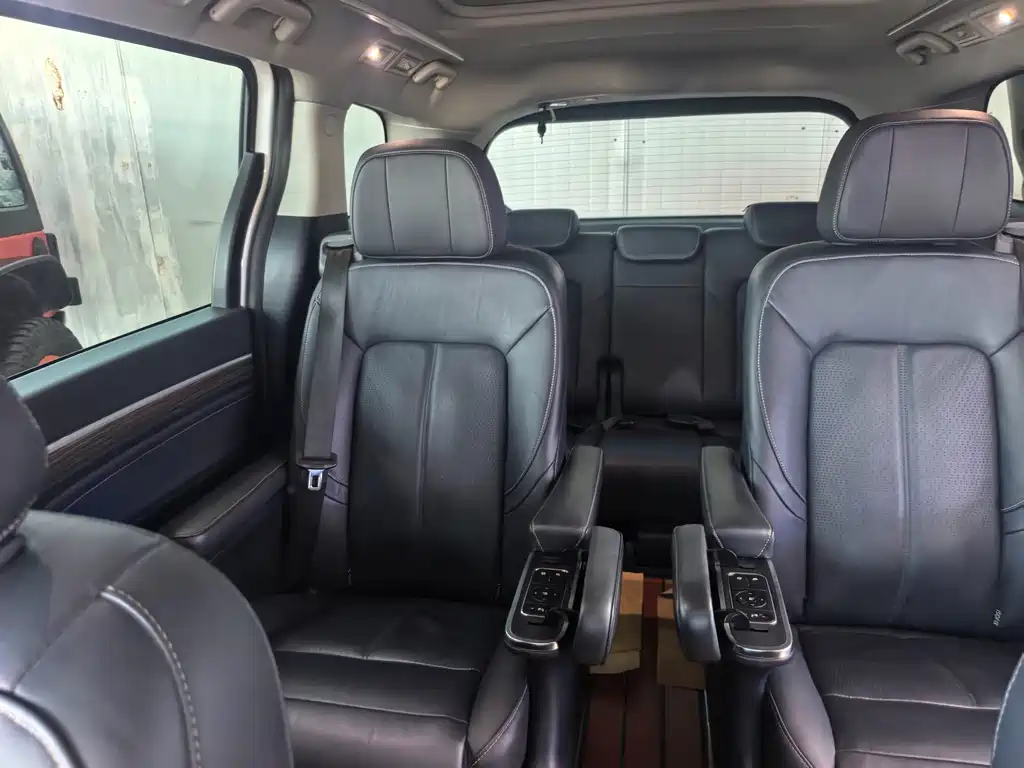 GAC Trumpchi M8 2022 — фото 13