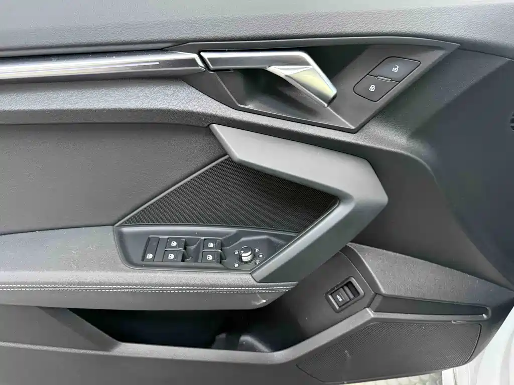 Audi A3 2022 — фото 11