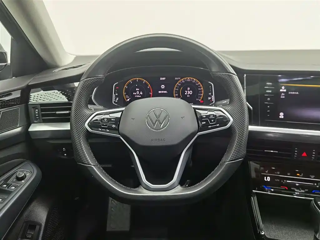 Volkswagen Passat 2023 — фото 11