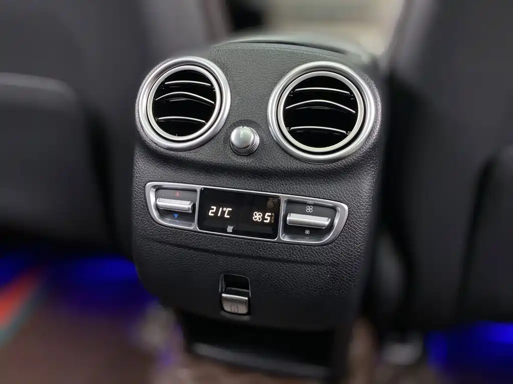 Mercedes-Benz GLC 2021 — фото 23
