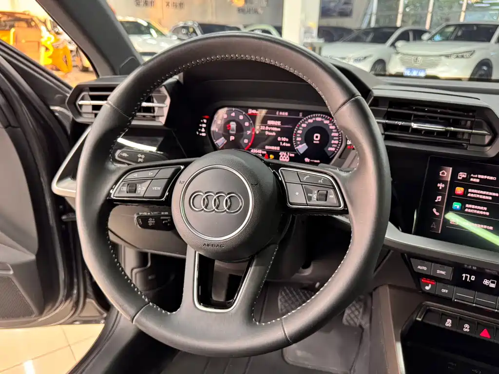 Audi A3 2022 — фото 12