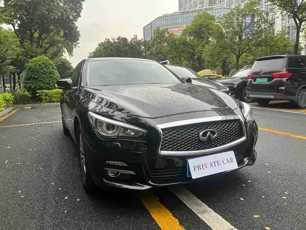 Infiniti Q50L 2017